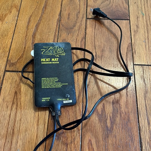 Reptile Zilla Reptile Heat Mat Terrarium Heater Mini 15 Gallon 12 Vac